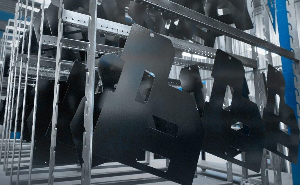 Implantation d’un ERP de fabrication de métal pour Synertek Industries Inc.